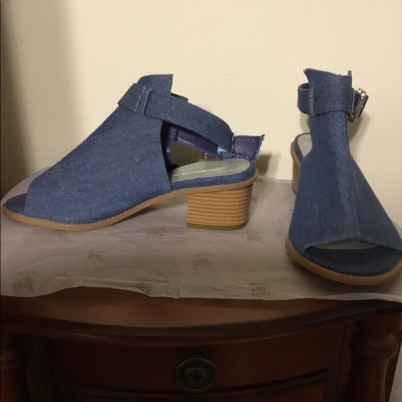 Demin Sandals - Picture 3 of 4